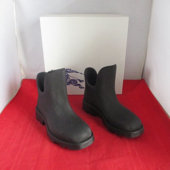 Burberry Men's Rubber Ankle Rain Boots $820 - Size EU 39 - Black - #1068 - Picture 5 of 11